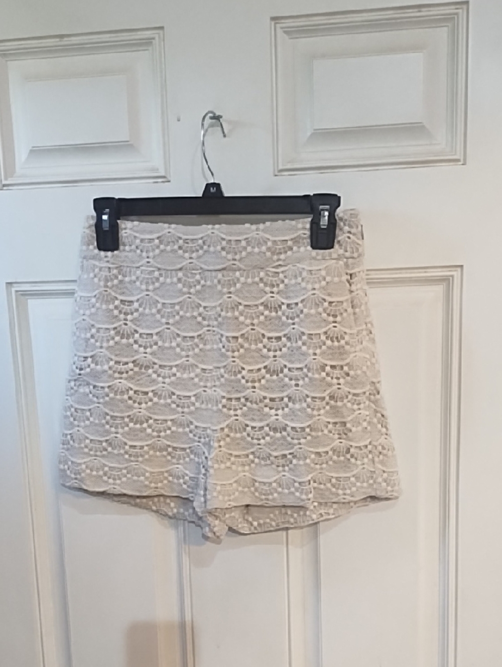Express Cream Lace High-Waist Shorts